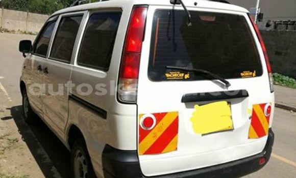 Nunua Ilio tumika Toyota Town Ace Nyeupe Gari ndani ya Nairobi nchini Nairobi Nunua Ilio tumika Toyota Town Ace Nyeupe Gari ndani ya Nairobi nchini Nairobi