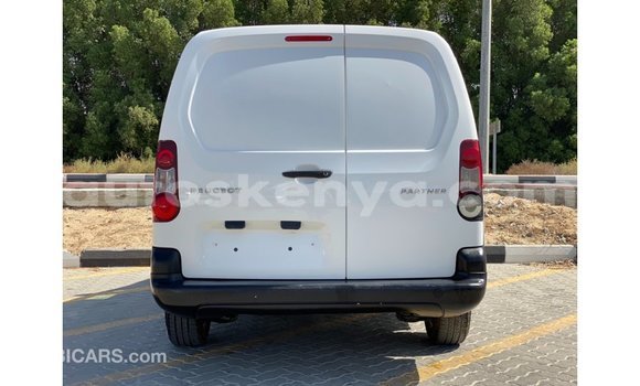 Imported Peugeot Partner White Makiinaa iti Import - Dubai keessatti Central Kenya keessatti Imported Peugeot Partner White Makiinaa iti Import - Dubai keessatti Central Kenya keessatti
