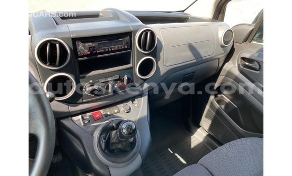 Imported Peugeot Partner White Makiinaa iti Import - Dubai keessatti Central Kenya keessatti Imported Peugeot Partner White Makiinaa iti Import - Dubai keessatti Central Kenya keessatti