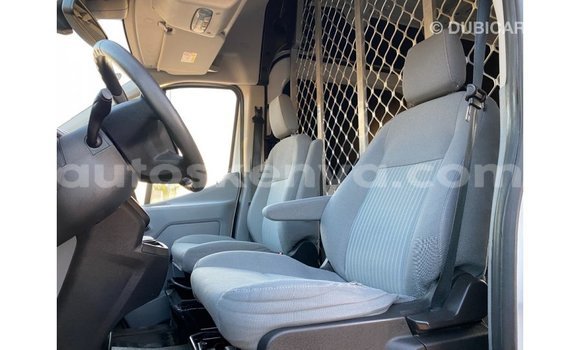 Buy Import Ford Club Wagon White Car in Import - Dubai in Central Kenya Buy Import Ford Club Wagon White Car in Import - Dubai in Central Kenya