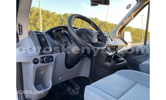 Buy Import Ford Club Wagon White Car in Import - Dubai in Central Kenya Buy Import Ford Club Wagon White Car in Import - Dubai in Central Kenya