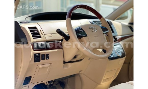Imported Toyota Previa White Makiinaa iti Import - Dubai keessatti Central Kenya keessatti Imported Toyota Previa White Makiinaa iti Import - Dubai keessatti Central Kenya keessatti