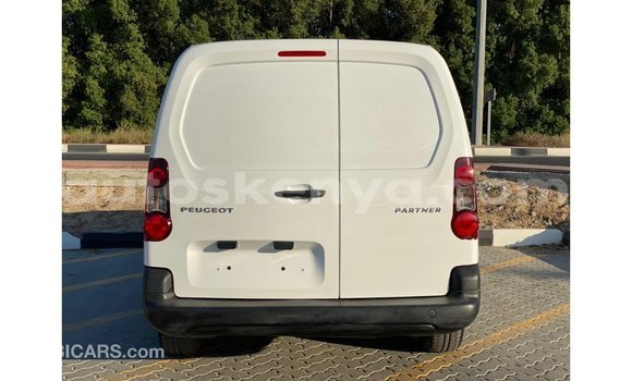 Nunua Imported Peugeot Partner Nyeupe Gari ndani ya Import - Dubai nchini Kati Kenya Nunua Imported Peugeot Partner Nyeupe Gari ndani ya Import - Dubai nchini Kati Kenya