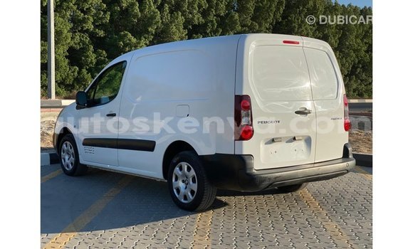 Nunua Imported Peugeot Partner Nyeupe Gari ndani ya Import - Dubai nchini Kati Kenya Nunua Imported Peugeot Partner Nyeupe Gari ndani ya Import - Dubai nchini Kati Kenya