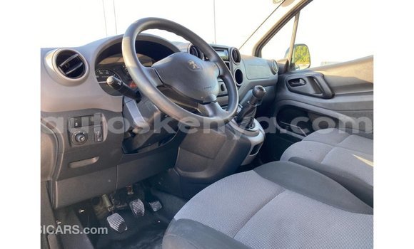 Nunua Imported Peugeot Partner Nyeupe Gari ndani ya Import - Dubai nchini Kati Kenya Nunua Imported Peugeot Partner Nyeupe Gari ndani ya Import - Dubai nchini Kati Kenya