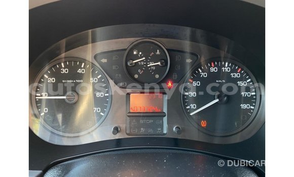Nunua Imported Peugeot Partner Nyeupe Gari ndani ya Import - Dubai nchini Kati Kenya Nunua Imported Peugeot Partner Nyeupe Gari ndani ya Import - Dubai nchini Kati Kenya
