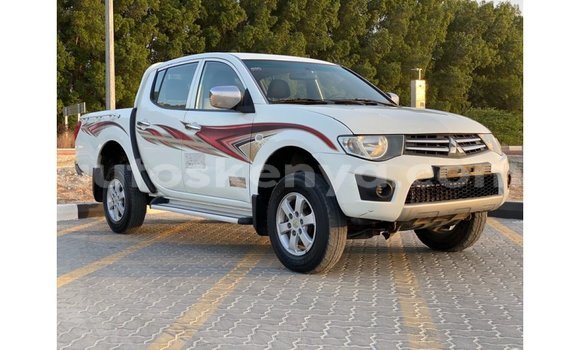 Nunua Imported Mitsubishi L200 Nyeupe Gari ndani ya Import - Dubai nchini Kati Kenya Nunua Imported Mitsubishi L200 Nyeupe Gari ndani ya Import - Dubai nchini Kati Kenya