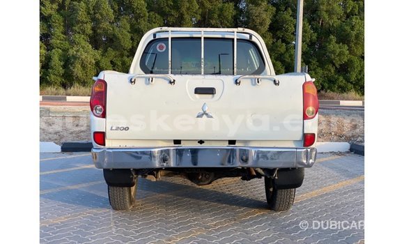 Nunua Imported Mitsubishi L200 Nyeupe Gari ndani ya Import - Dubai nchini Kati Kenya Nunua Imported Mitsubishi L200 Nyeupe Gari ndani ya Import - Dubai nchini Kati Kenya