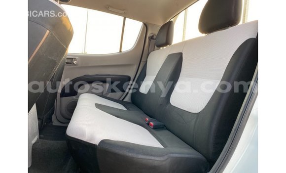 Nunua Imported Mitsubishi L200 Nyeupe Gari ndani ya Import - Dubai nchini Kati Kenya Nunua Imported Mitsubishi L200 Nyeupe Gari ndani ya Import - Dubai nchini Kati Kenya