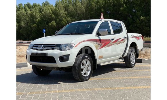 Buy Import Mitsubishi L200 White Car in Import - Dubai in Central Kenya Buy Import Mitsubishi L200 White Car in Import - Dubai in Central Kenya