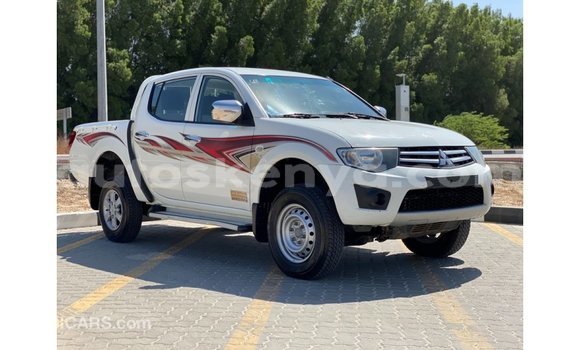 Buy Import Mitsubishi L200 White Car in Import - Dubai in Central Kenya Buy Import Mitsubishi L200 White Car in Import - Dubai in Central Kenya