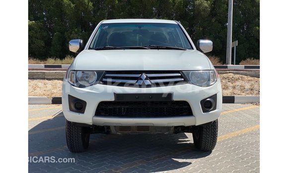 Buy Import Mitsubishi L200 White Car in Import - Dubai in Central Kenya Buy Import Mitsubishi L200 White Car in Import - Dubai in Central Kenya