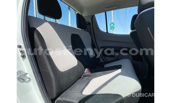Buy Import Mitsubishi L200 White Car in Import - Dubai in Central Kenya Buy Import Mitsubishi L200 White Car in Import - Dubai in Central Kenya