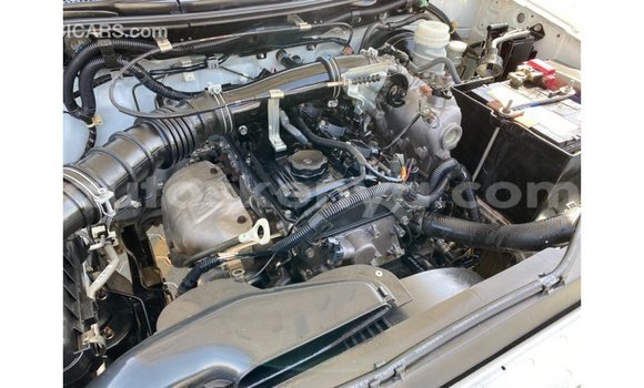 Buy Import Mitsubishi L200 White Car in Import - Dubai in Central Kenya Buy Import Mitsubishi L200 White Car in Import - Dubai in Central Kenya