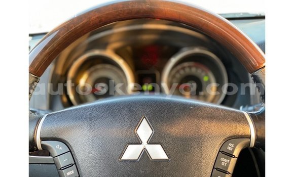 Nunua Imported Mitsubishi Pajero Nyingine Gari ndani ya Import - Dubai nchini Kati Kenya Nunua Imported Mitsubishi Pajero Nyingine Gari ndani ya Import - Dubai nchini Kati Kenya