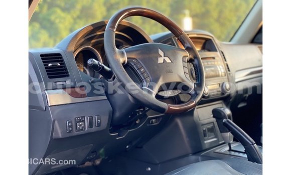 Nunua Imported Mitsubishi Pajero Nyingine Gari ndani ya Import - Dubai nchini Kati Kenya Nunua Imported Mitsubishi Pajero Nyingine Gari ndani ya Import - Dubai nchini Kati Kenya