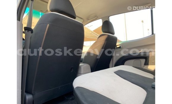 Nunua Imported Mitsubishi L200 Nyeupe Gari ndani ya Import - Dubai nchini Kati Kenya Nunua Imported Mitsubishi L200 Nyeupe Gari ndani ya Import - Dubai nchini Kati Kenya