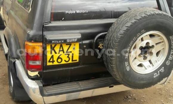 Oofamaa Toyota Surf Black Makiinaa iti Ol Kalou keessatti Central Kenya keessatti