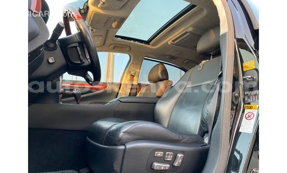 Imported Lexus LS Black Makiinaa iti Import - Dubai keessatti Central Kenya keessatti Imported Lexus LS Black Makiinaa iti Import - Dubai keessatti Central Kenya keessatti