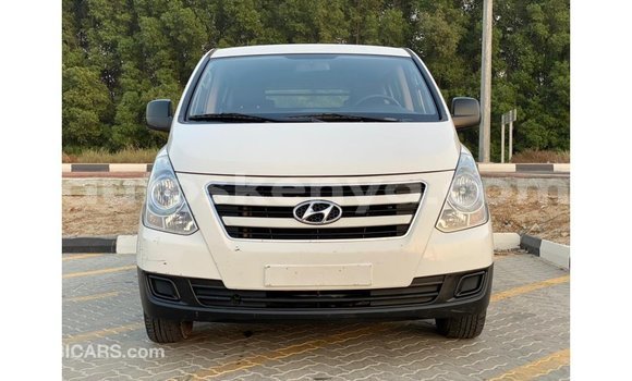 Nunua Imported Hyundai Chorus Nyeupe Lori ndani ya Import - Dubai nchini Kati Kenya Nunua Imported Hyundai Chorus Nyeupe Lori ndani ya Import - Dubai nchini Kati Kenya