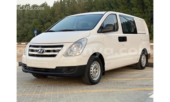 Nunua Imported Hyundai Chorus Nyeupe Lori ndani ya Import - Dubai nchini Kati Kenya Nunua Imported Hyundai Chorus Nyeupe Lori ndani ya Import - Dubai nchini Kati Kenya