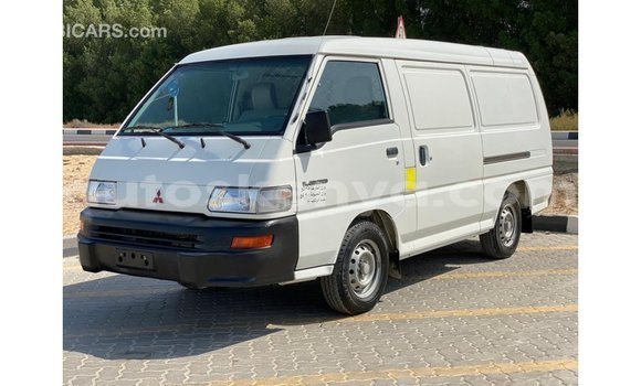 Nunua Imported Mitsubishi L300 Nyeupe Gari ndani ya Import - Dubai nchini Kati Kenya Nunua Imported Mitsubishi L300 Nyeupe Gari ndani ya Import - Dubai nchini Kati Kenya