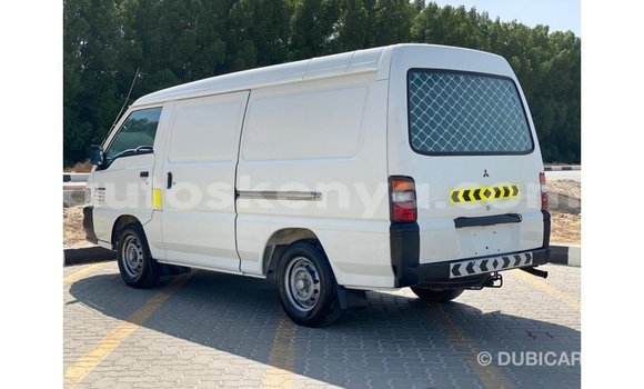 Nunua Imported Mitsubishi L300 Nyeupe Gari ndani ya Import - Dubai nchini Kati Kenya Nunua Imported Mitsubishi L300 Nyeupe Gari ndani ya Import - Dubai nchini Kati Kenya