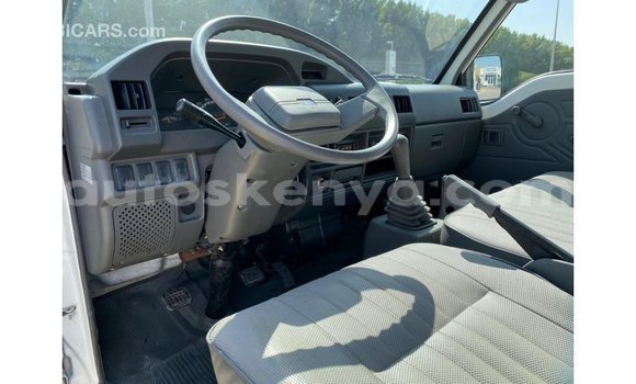 Nunua Imported Mitsubishi L300 Nyeupe Gari ndani ya Import - Dubai nchini Kati Kenya Nunua Imported Mitsubishi L300 Nyeupe Gari ndani ya Import - Dubai nchini Kati Kenya
