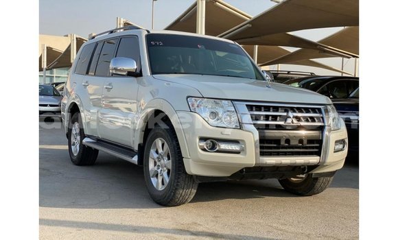 Buy Import Mitsubishi Pajero White Car in Import - Dubai in Central Kenya Buy Import Mitsubishi Pajero White Car in Import - Dubai in Central Kenya