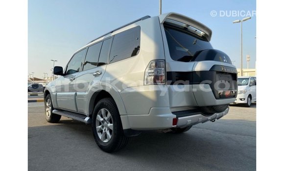 Buy Import Mitsubishi Pajero White Car in Import - Dubai in Central Kenya Buy Import Mitsubishi Pajero White Car in Import - Dubai in Central Kenya