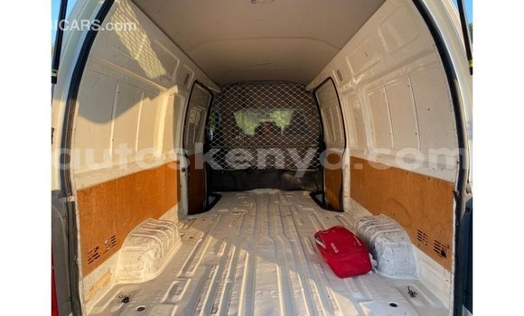 Nunua Imported Toyota Hiace Nyeupe Gari ndani ya Import - Dubai nchini Kati Kenya Nunua Imported Toyota Hiace Nyeupe Gari ndani ya Import - Dubai nchini Kati Kenya