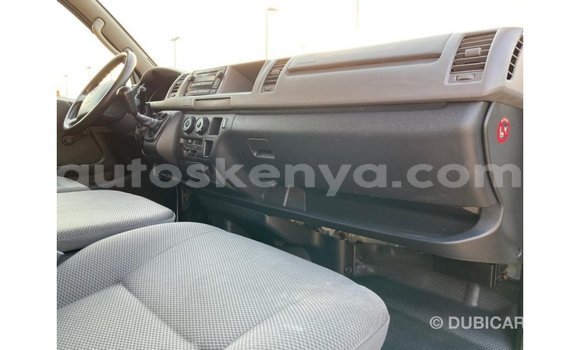 Nunua Imported Toyota Hiace Nyeupe Gari ndani ya Import - Dubai nchini Kati Kenya Nunua Imported Toyota Hiace Nyeupe Gari ndani ya Import - Dubai nchini Kati Kenya