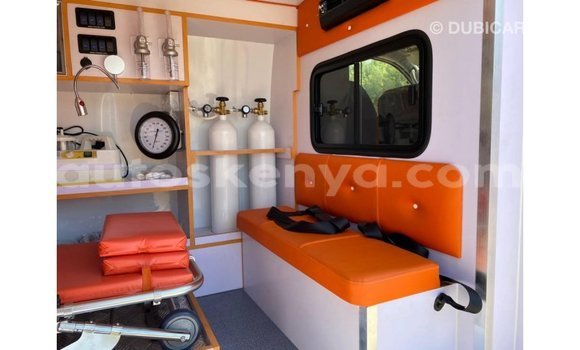 Buy Import Nissan Urvan White Car in Import - Dubai in Central Kenya Buy Import Nissan Urvan White Car in Import - Dubai in Central Kenya