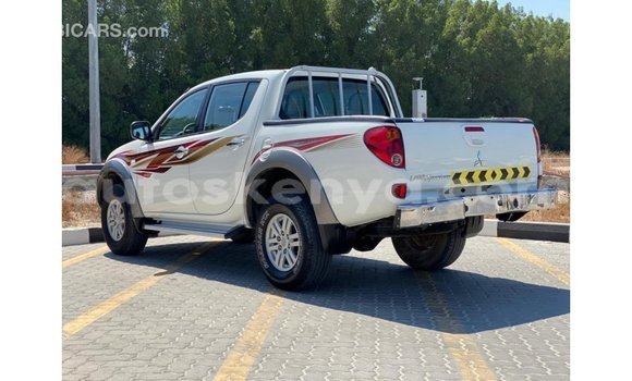 Imported Mitsubishi L200 White Makiinaa iti Import - Dubai keessatti Central Kenya keessatti Imported Mitsubishi L200 White Makiinaa iti Import - Dubai keessatti Central Kenya keessatti
