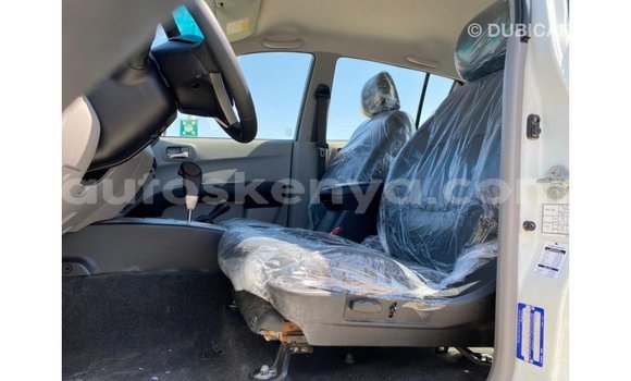 Imported Mitsubishi L200 White Makiinaa iti Import - Dubai keessatti Central Kenya keessatti Imported Mitsubishi L200 White Makiinaa iti Import - Dubai keessatti Central Kenya keessatti