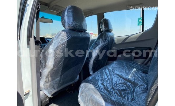 Imported Mitsubishi L200 White Makiinaa iti Import - Dubai keessatti Central Kenya keessatti Imported Mitsubishi L200 White Makiinaa iti Import - Dubai keessatti Central Kenya keessatti