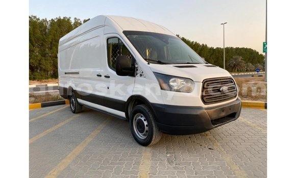 Buy Import Ford Club Wagon White Car in Import - Dubai in Central Kenya Buy Import Ford Club Wagon White Car in Import - Dubai in Central Kenya