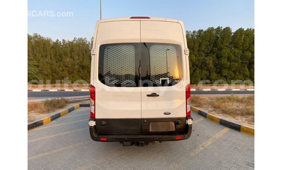 Buy Import Ford Club Wagon White Car in Import - Dubai in Central Kenya Buy Import Ford Club Wagon White Car in Import - Dubai in Central Kenya