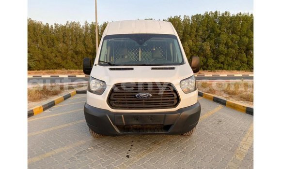 Buy Import Ford Club Wagon White Car in Import - Dubai in Central Kenya Buy Import Ford Club Wagon White Car in Import - Dubai in Central Kenya