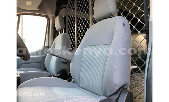 Buy Import Ford Club Wagon White Car in Import - Dubai in Central Kenya Buy Import Ford Club Wagon White Car in Import - Dubai in Central Kenya