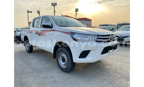 Imported Toyota Hilux White Makiinaa iti Import - Dubai keessatti Central Kenya keessatti Imported Toyota Hilux White Makiinaa iti Import - Dubai keessatti Central Kenya keessatti