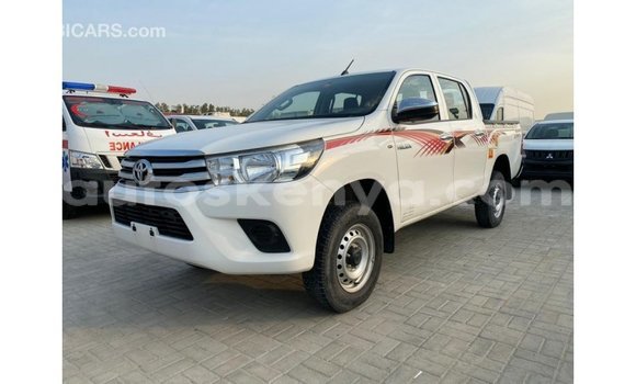 Imported Toyota Hilux White Makiinaa iti Import - Dubai keessatti Central Kenya keessatti Imported Toyota Hilux White Makiinaa iti Import - Dubai keessatti Central Kenya keessatti