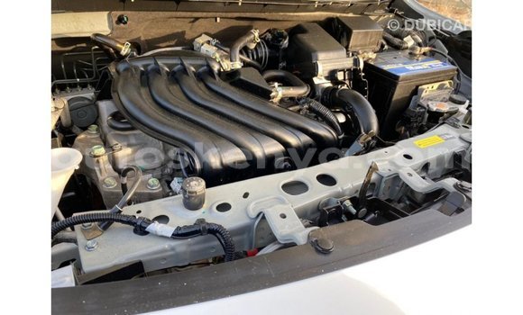 Nunua Imported Nissan Sunny Nyeupe Gari ndani ya Import - Dubai nchini Kati Kenya Nunua Imported Nissan Sunny Nyeupe Gari ndani ya Import - Dubai nchini Kati Kenya