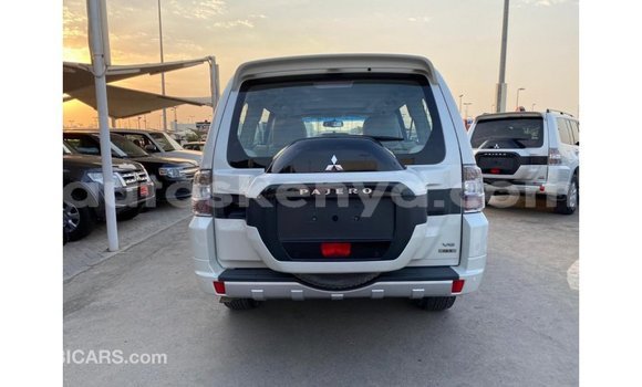 Buy Import Mitsubishi Pajero White Car in Import - Dubai in Central Kenya Buy Import Mitsubishi Pajero White Car in Import - Dubai in Central Kenya