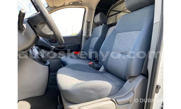 Buy Import Hyundai Chorus White Truck in Import - Dubai in Central Kenya Buy Import Hyundai Chorus White Truck in Import - Dubai in Central Kenya