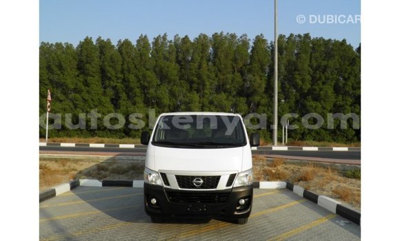 Nunua Imported Nissan Urvan Nyeupe Gari ndani ya Import - Dubai nchini Kati Kenya Nunua Imported Nissan Urvan Nyeupe Gari ndani ya Import - Dubai nchini Kati Kenya