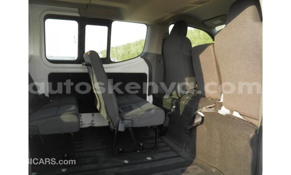 Nunua Imported Nissan Urvan Nyeupe Gari ndani ya Import - Dubai nchini Kati Kenya Nunua Imported Nissan Urvan Nyeupe Gari ndani ya Import - Dubai nchini Kati Kenya