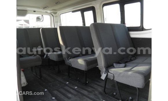 Nunua Imported Nissan Urvan Nyeupe Gari ndani ya Import - Dubai nchini Kati Kenya Nunua Imported Nissan Urvan Nyeupe Gari ndani ya Import - Dubai nchini Kati Kenya