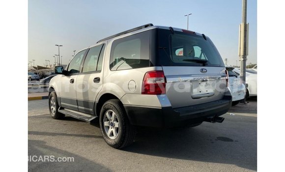 Nunua Imported Ford Expedition Nyingine Gari ndani ya Import - Dubai nchini Kati Kenya Nunua Imported Ford Expedition Nyingine Gari ndani ya Import - Dubai nchini Kati Kenya