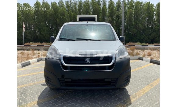 Nunua Imported Peugeot Partner Nyeupe Gari ndani ya Import - Dubai nchini Kati Kenya Nunua Imported Peugeot Partner Nyeupe Gari ndani ya Import - Dubai nchini Kati Kenya